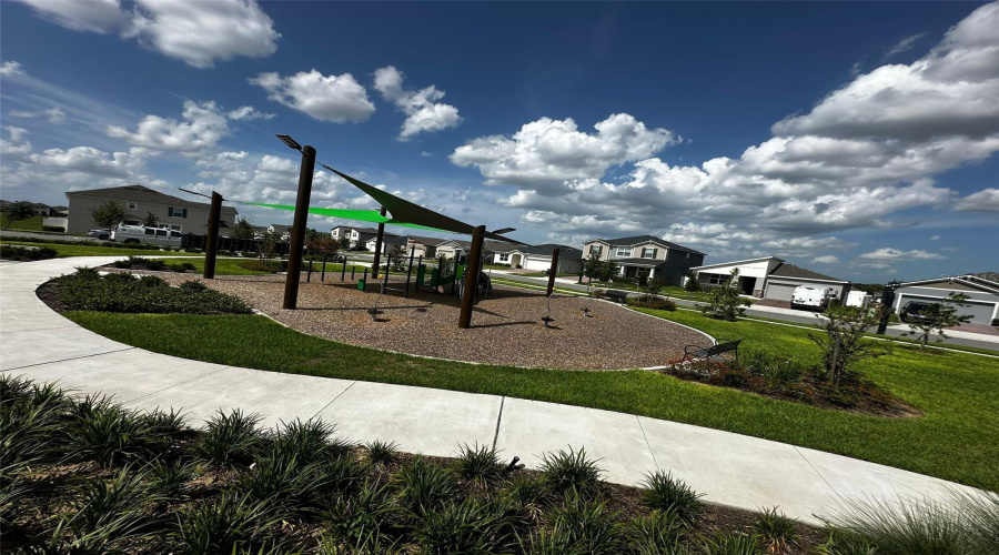 KISSIMMEE, Florida 34747, 4 Bedrooms Bedrooms, ,3 BathroomsBathrooms,Residential,For Sale,LAKESHORE BREEZE,0,MFRO6307440