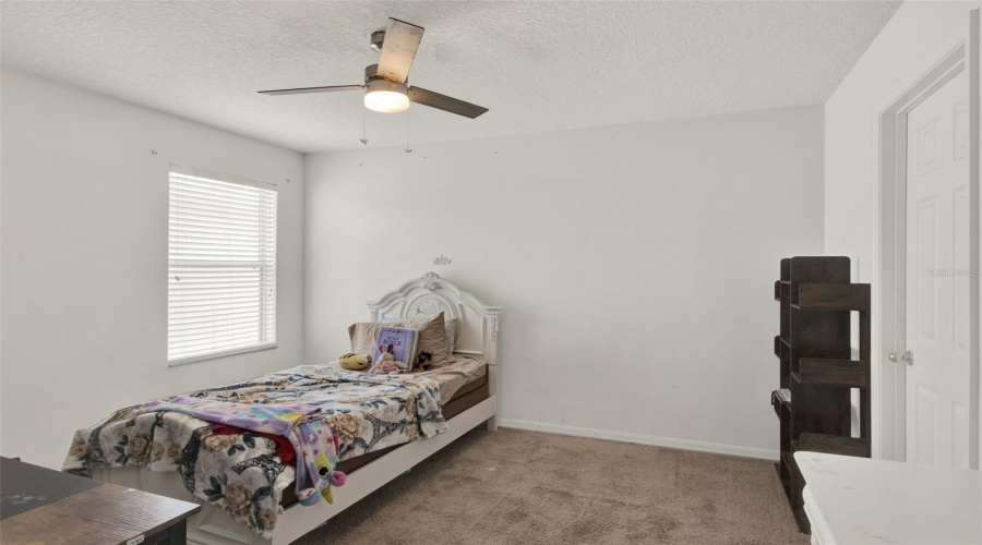 Davenport, Florida 33896, 5 Bedrooms Bedrooms, ,4 Bathroomsbathrooms,Residential,For Sale,Pine Ridge,Mfro6307100