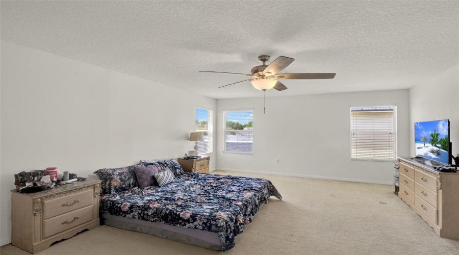 Davenport, Florida 33896, 5 Bedrooms Bedrooms, ,4 Bathroomsbathrooms,Residential,For Sale,Pine Ridge,Mfro6307100