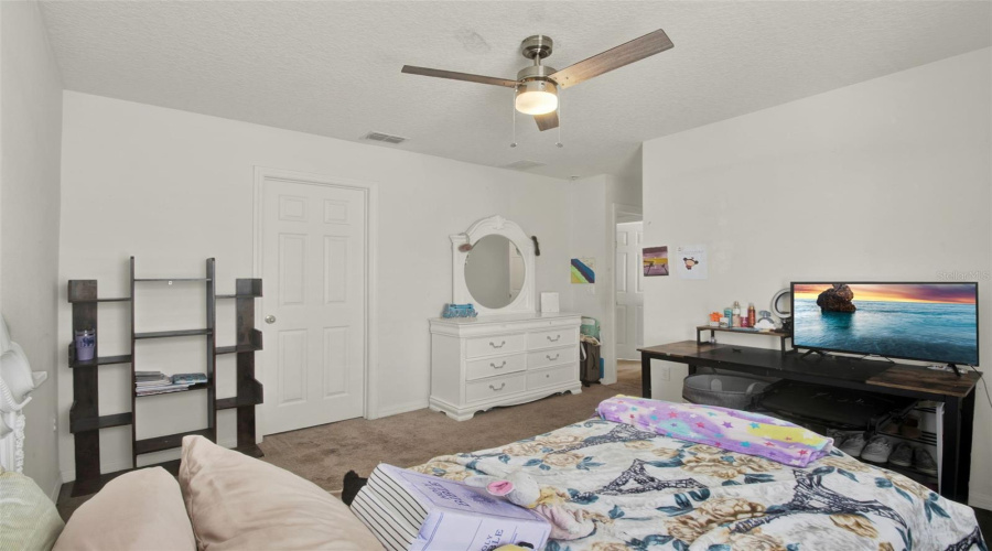 Davenport, Florida 33896, 5 Bedrooms Bedrooms, ,4 Bathroomsbathrooms,Residential,For Sale,Pine Ridge,Mfro6307100