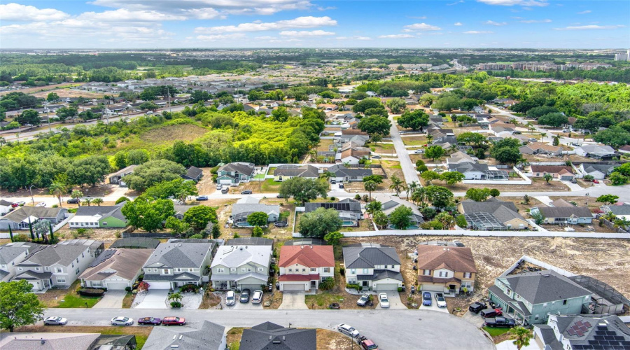 Davenport, Florida 33896, 5 Bedrooms Bedrooms, ,4 Bathroomsbathrooms,Residential,For Sale,Pine Ridge,Mfro6307100