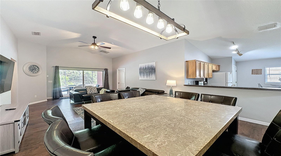 Davenport, Florida 33896, 5 Bedrooms Bedrooms, ,3 Bathroomsbathrooms,Residential,For Sale,Sandy Ridge,Mfrs5125253