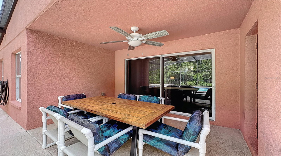 Davenport, Florida 33896, 5 Bedrooms Bedrooms, ,3 Bathroomsbathrooms,Residential,For Sale,Sandy Ridge,Mfrs5125253
