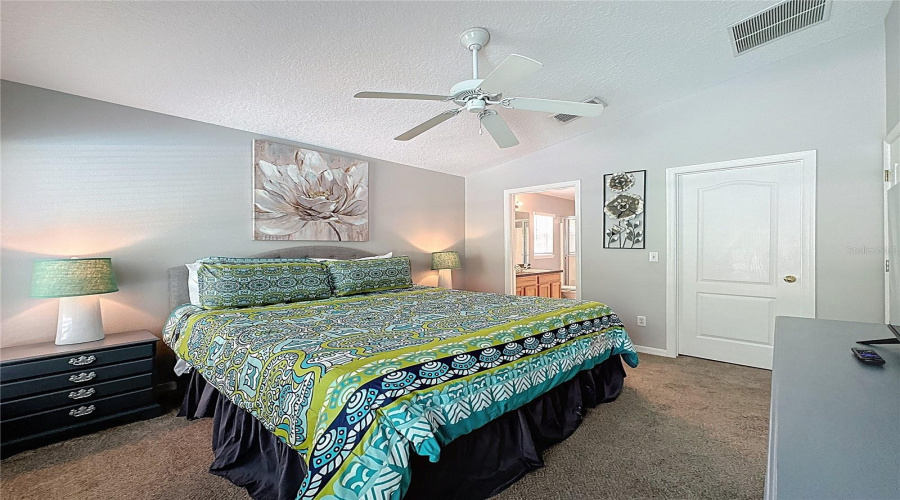 Davenport, Florida 33896, 5 Bedrooms Bedrooms, ,3 Bathroomsbathrooms,Residential,For Sale,Sandy Ridge,Mfrs5125253