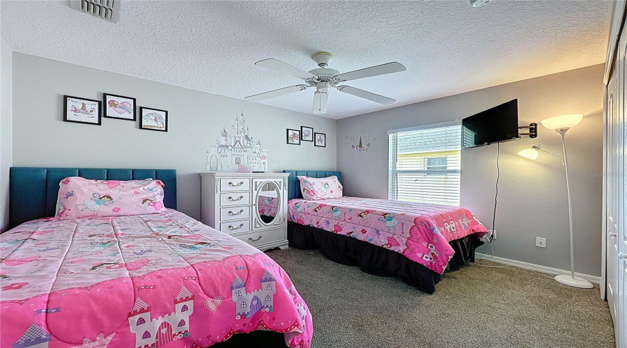 Davenport, Florida 33896, 5 Bedrooms Bedrooms, ,3 Bathroomsbathrooms,Residential,For Sale,Sandy Ridge,Mfrs5125253