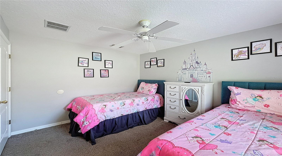 Davenport, Florida 33896, 5 Bedrooms Bedrooms, ,3 Bathroomsbathrooms,Residential,For Sale,Sandy Ridge,Mfrs5125253