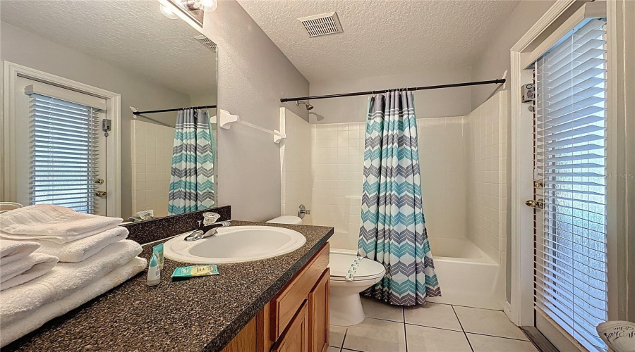 Davenport, Florida 33896, 5 Bedrooms Bedrooms, ,3 Bathroomsbathrooms,Residential,For Sale,Sandy Ridge,Mfrs5125253