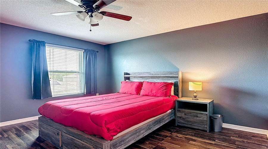 DAVENPORT, Florida 33897, 5 Bedrooms Bedrooms, ,3 BathroomsBathrooms,Residential,For Sale,LAZY WILLOW,0,MFRTB8383154
