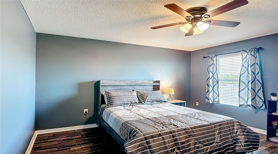 DAVENPORT, Florida 33897, 5 Bedrooms Bedrooms, ,3 BathroomsBathrooms,Residential,For Sale,LAZY WILLOW,0,MFRTB8383154