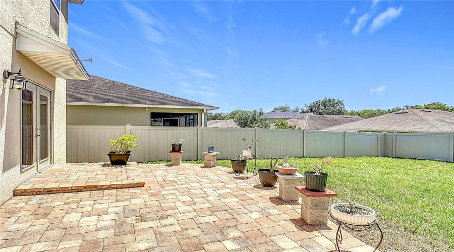 DAVENPORT, Florida 33897, 5 Bedrooms Bedrooms, ,3 BathroomsBathrooms,Residential,For Sale,LAZY WILLOW,0,MFRTB8383154