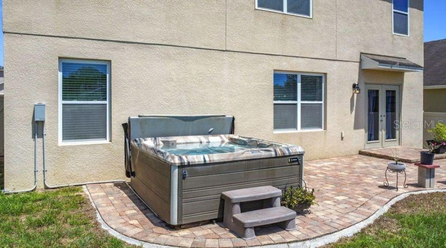 DAVENPORT, Florida 33897, 5 Bedrooms Bedrooms, ,3 BathroomsBathrooms,Residential,For Sale,LAZY WILLOW,0,MFRTB8383154