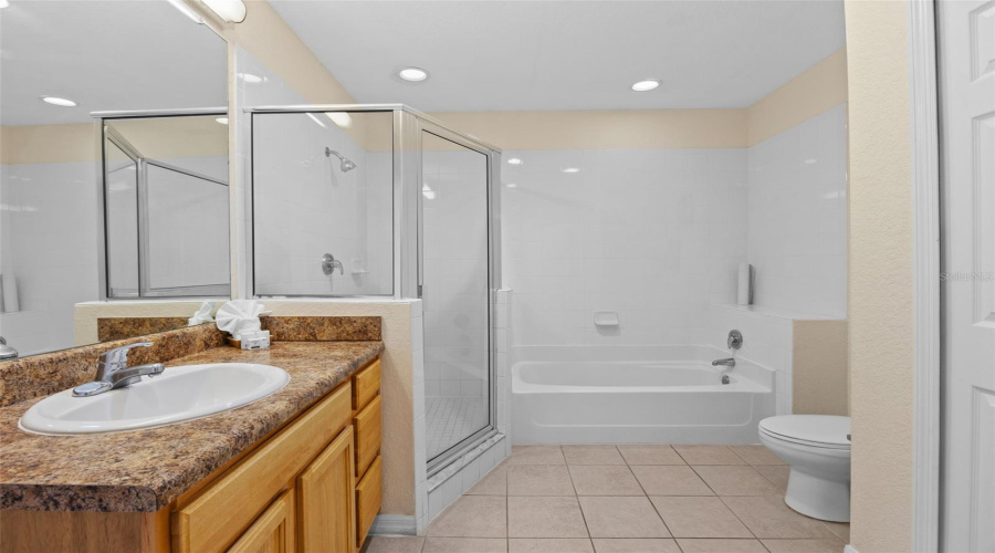 Kissimmee, Florida 34747, 3 Bedrooms Bedrooms, ,2 Bathroomsbathrooms,Residential,For Sale,Pirates Retreat,Mfrs5126514