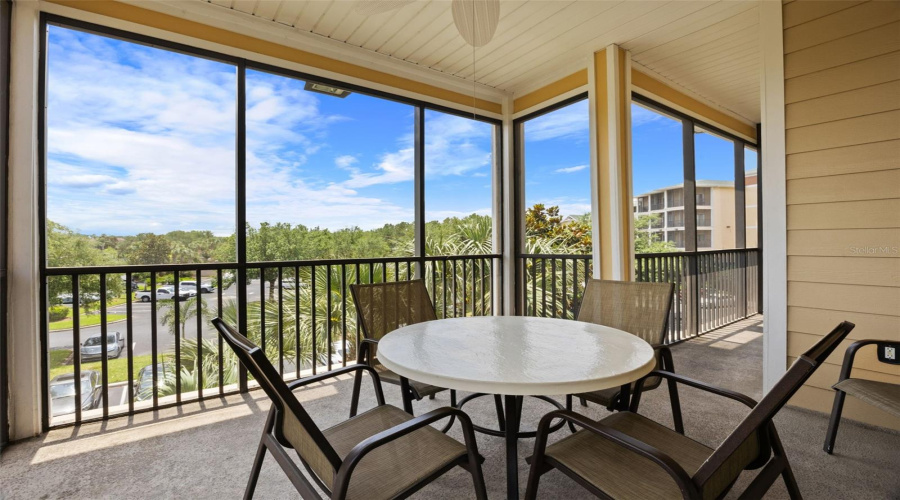 Kissimmee, Florida 34747, 3 Bedrooms Bedrooms, ,2 Bathroomsbathrooms,Residential,For Sale,Pirates Retreat,Mfrs5126514