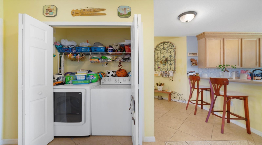 Celebration, Florida 34747, 3 Bedrooms Bedrooms, ,2 Bathroomsbathrooms,Residential,For Sale,Celebration,Mfrs5126418