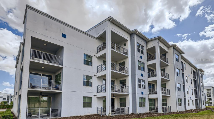 Kissimmee, Florida 34746, 2 Bedrooms Bedrooms, ,2 Bathroomsbathrooms,Residential,For Sale,Clock Tower,Mfro6307592