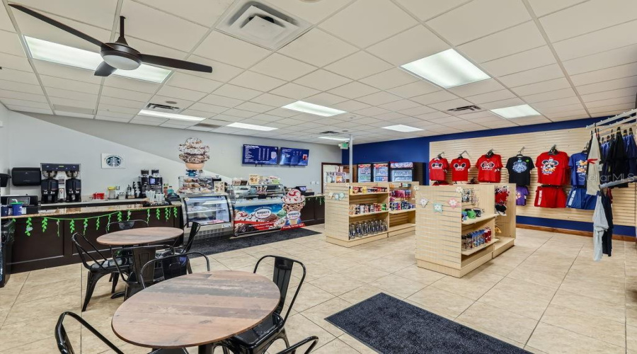 Ice Cream / Store