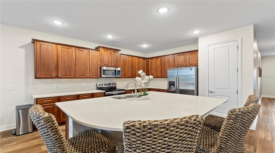 Kissimmee, Florida 34747, 5 Bedrooms Bedrooms, ,5 Bathroomsbathrooms,Residential,For Sale,Auburn,Mfro6306800