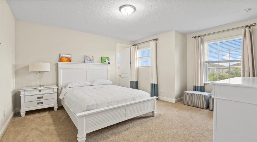 Kissimmee, Florida 34747, 5 Bedrooms Bedrooms, ,5 Bathroomsbathrooms,Residential,For Sale,Auburn,Mfro6306800