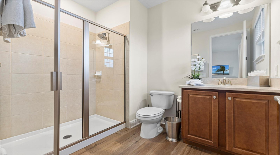Kissimmee, Florida 34747, 5 Bedrooms Bedrooms, ,5 Bathroomsbathrooms,Residential,For Sale,Auburn,Mfro6306800