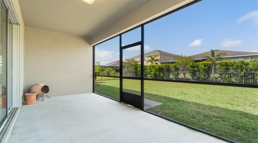 Davenport, Florida 33837, 4 Bedrooms Bedrooms, ,3 Bathroomsbathrooms,Residential,For Sale,Cortland,Mfrs5126618