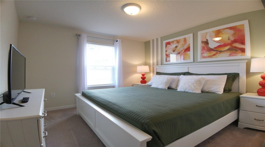 DAVENPORT, Florida 33897, 5 Bedrooms Bedrooms, ,4 BathroomsBathrooms,Residential,For Sale,JETTY WAY,0,MFRO6305736