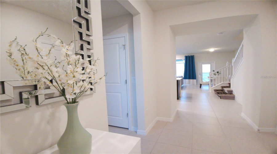 DAVENPORT, Florida 33897, 5 Bedrooms Bedrooms, ,4 BathroomsBathrooms,Residential,For Sale,JETTY WAY,0,MFRO6305736