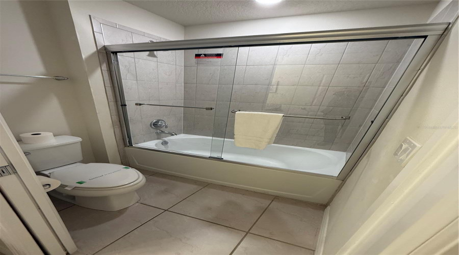 DAVENPORT, Florida 33897, 5 Bedrooms Bedrooms, ,4 BathroomsBathrooms,Residential,For Sale,JETTY WAY,0,MFRO6305736