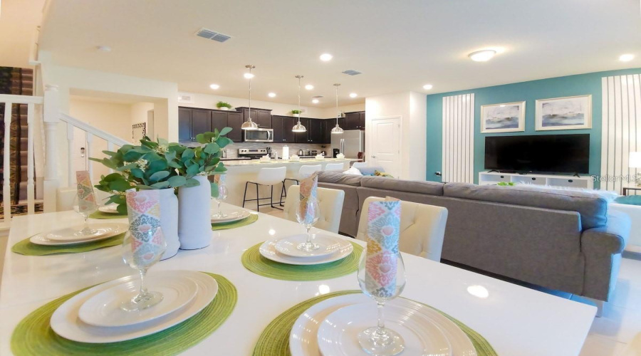 DAVENPORT, Florida 33897, 5 Bedrooms Bedrooms, ,4 BathroomsBathrooms,Residential,For Sale,JETTY WAY,0,MFRO6305736