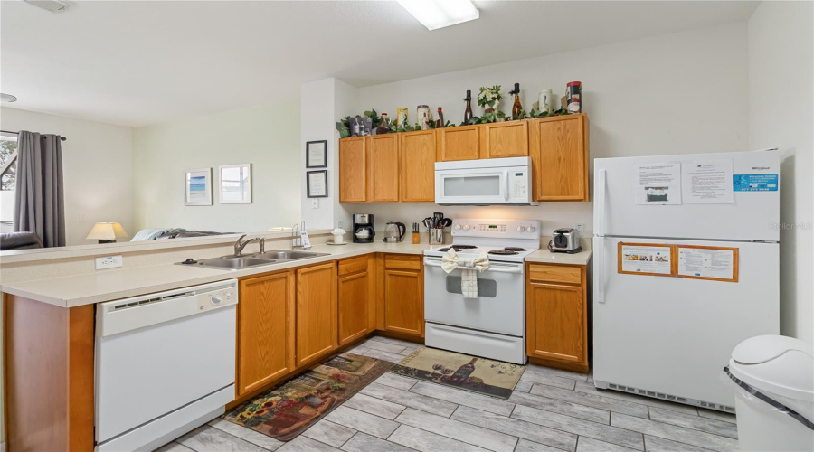 Kissimmee, Florida 34747, 3 Bedrooms Bedrooms, ,3 Bathroomsbathrooms,Residential,For Sale,Fitzclarence,Mfro6306447