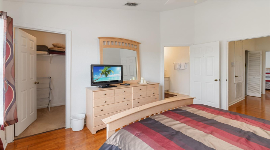 Kissimmee, Florida 34747, 3 Bedrooms Bedrooms, ,3 Bathroomsbathrooms,Residential,For Sale,Fitzclarence,Mfro6306447