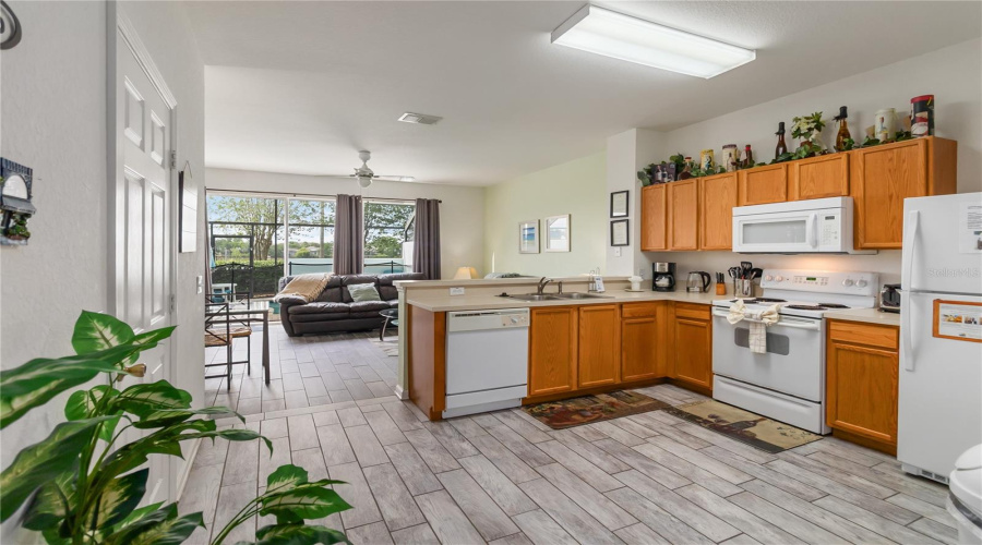 Kissimmee, Florida 34747, 3 Bedrooms Bedrooms, ,3 Bathroomsbathrooms,Residential,For Sale,Fitzclarence,Mfro6306447