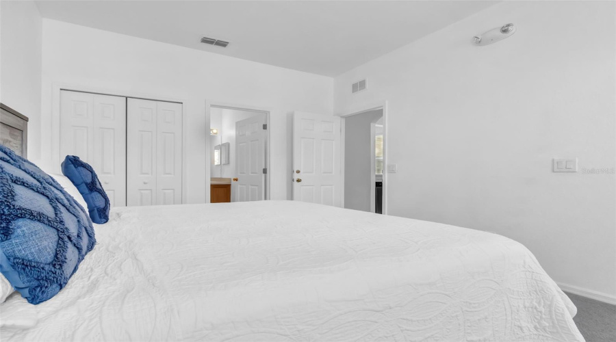 Davenport, Florida 33897, 4 Bedrooms Bedrooms, ,3 Bathroomsbathrooms,Residential,For Sale,Calabria,Mfro6307582