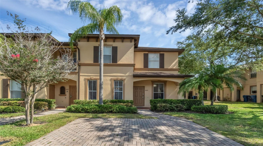 Davenport, Florida 33897, 4 Bedrooms Bedrooms, ,3 Bathroomsbathrooms,Residential,For Sale,Calabria,Mfro6307582