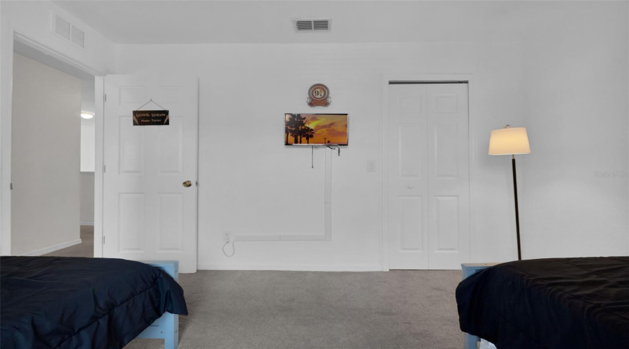 Davenport, Florida 33897, 4 Bedrooms Bedrooms, ,3 Bathroomsbathrooms,Residential,For Sale,Calabria,Mfro6307582