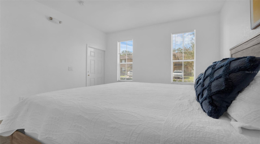 Davenport, Florida 33897, 4 Bedrooms Bedrooms, ,3 Bathroomsbathrooms,Residential,For Sale,Calabria,Mfro6307582
