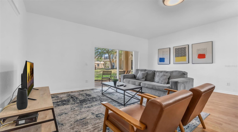 Davenport, Florida 33897, 4 Bedrooms Bedrooms, ,3 Bathroomsbathrooms,Residential,For Sale,Calabria,Mfro6307582