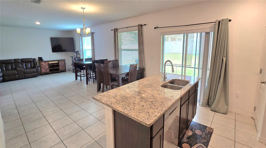 Davenport, Florida 33837, 5 Bedrooms Bedrooms, ,3 Bathroomsbathrooms,Residential,For Sale,Taft,Mfro6306563