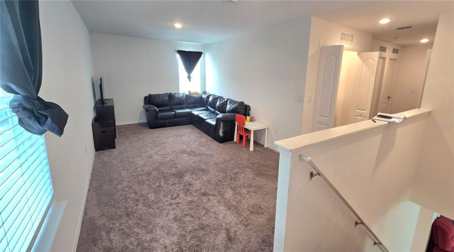Davenport, Florida 33837, 5 Bedrooms Bedrooms, ,3 Bathroomsbathrooms,Residential,For Sale,Taft,Mfro6306563