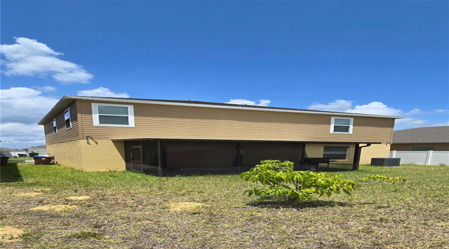 Davenport, Florida 33837, 5 Bedrooms Bedrooms, ,3 Bathroomsbathrooms,Residential,For Sale,Taft,Mfro6306563