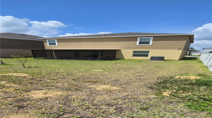 Davenport, Florida 33837, 5 Bedrooms Bedrooms, ,3 Bathroomsbathrooms,Residential,For Sale,Taft,Mfro6306563
