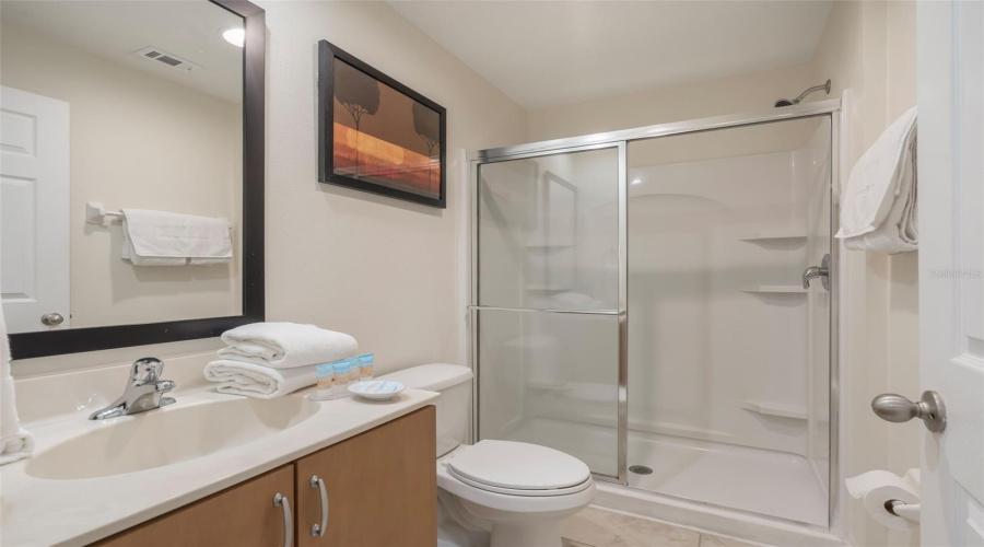 Kissimmee, Florida 34747, 3 Bedrooms Bedrooms, ,2 Bathroomsbathrooms,Residential,For Sale,Red Ginger,Mfro6307312