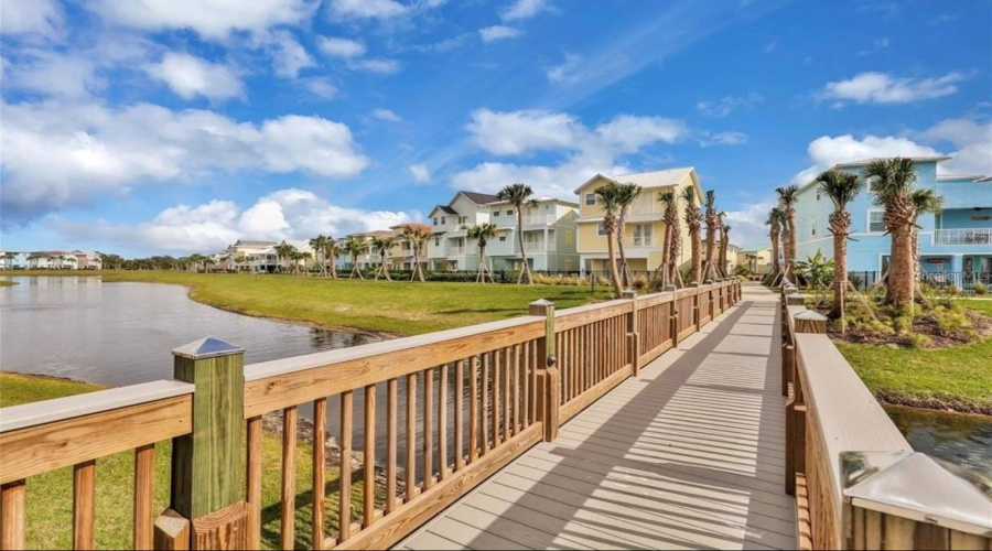 Kissimmee, Florida 34747, 2 Bedrooms Bedrooms, ,2 Bathroomsbathrooms,Residential,For Sale,Latitude,Mfro6307762