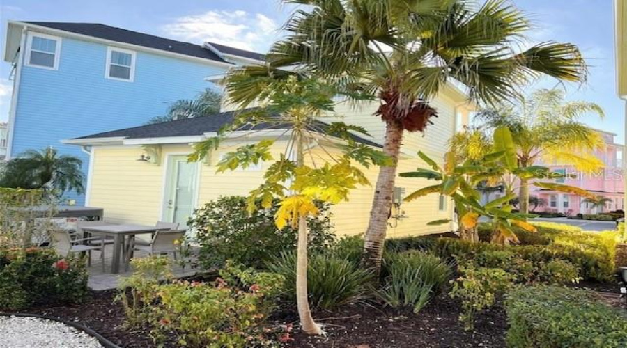 Kissimmee, Florida 34747, 2 Bedrooms Bedrooms, ,2 Bathroomsbathrooms,Residential,For Sale,Latitude,Mfro6307762