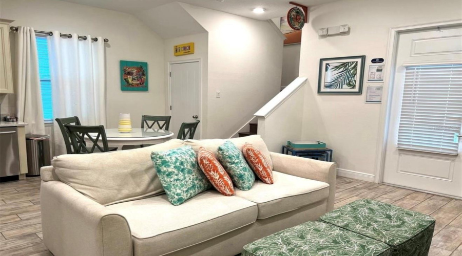 Kissimmee, Florida 34747, 2 Bedrooms Bedrooms, ,2 Bathroomsbathrooms,Residential,For Sale,Latitude,Mfro6307762