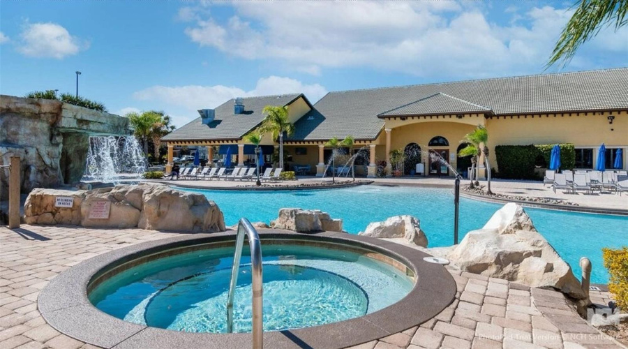 Kissimmee, Florida 34747, 4 Bedrooms Bedrooms, ,3 Bathroomsbathrooms,Residential,For Sale,Bismarck Palm,Mfro6307719
