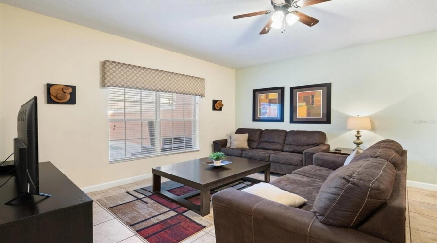Kissimmee, Florida 34747, 4 Bedrooms Bedrooms, ,3 Bathroomsbathrooms,Residential,For Sale,Bismarck Palm,Mfro6307719