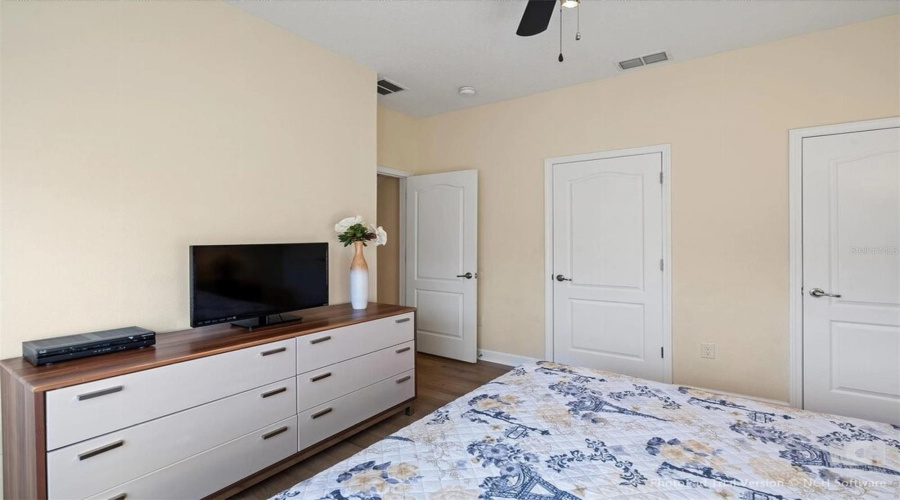 Kissimmee, Florida 34747, 4 Bedrooms Bedrooms, ,3 Bathroomsbathrooms,Residential,For Sale,Bismarck Palm,Mfro6307719