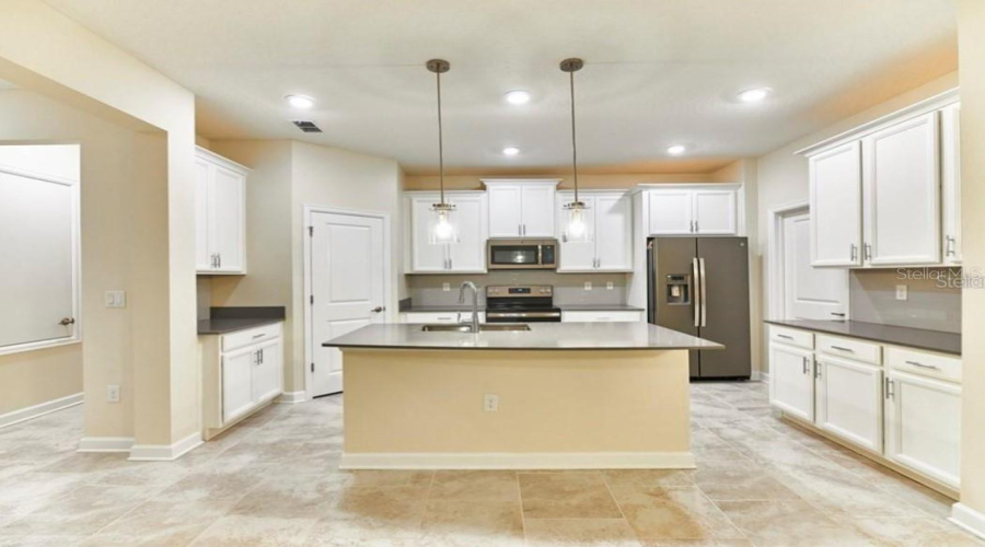 Kissimmee, Florida 34746, 4 Bedrooms Bedrooms, ,3 Bathroomsbathrooms,Residential,For Sale,Seven Canyons,Mfrs5126608