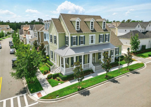 CELEBRATION, Florida 34747, 4 Bedrooms Bedrooms, ,3 BathroomsBathrooms,Residential,For Sale,TREASURE,MFRS5126635
