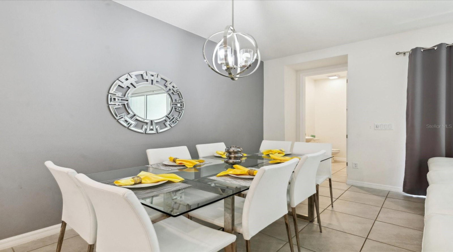 Kissimmee, Florida 34747, 5 Bedrooms Bedrooms, ,4 Bathroomsbathrooms,Residential,For Sale,Tropical Palms Circle,Mfro6307573